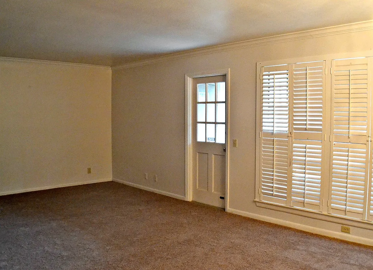 2 bed, 1.5 bath, 1060 sqft, $825 — Photo 4