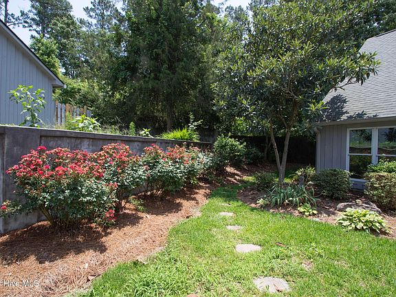 3rd image of 3144 Summerchase Place