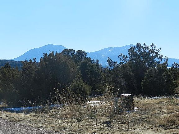5th image of 16 Black Diamond Dr
