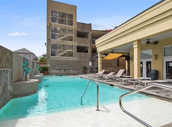 2nd image of 1205 Saint Charles Ave APT 613