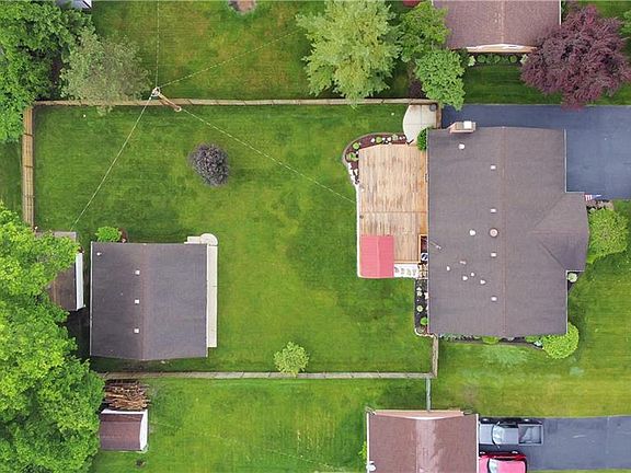 3rd image of 7612 Katy Dr
