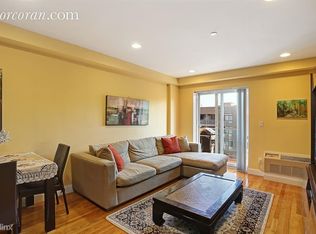 2331 31st St, Astoria, NY 11105