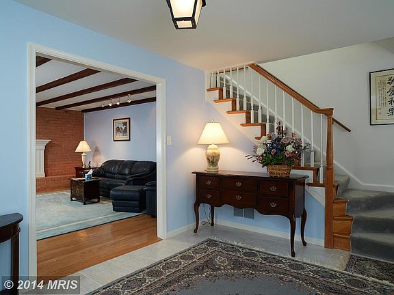 5th image of 606 Nelson St