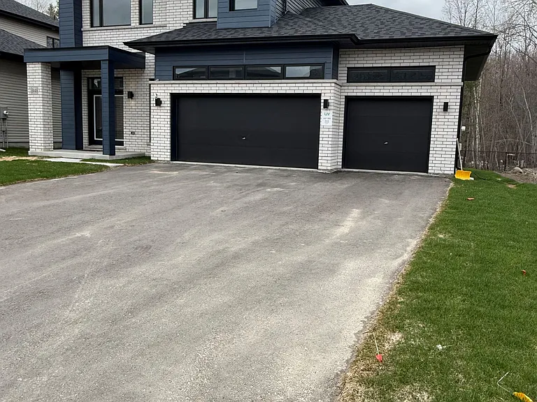 3143 Searidge St #B-C — Photo 2