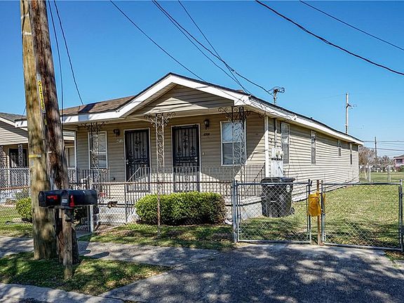 2nd image of 4707-09 Haydel St