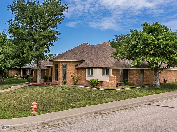 2nd image of 311 Canyon Crest Dr
