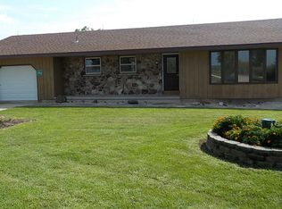 3006 Kane Rd, Leland, IL 60531