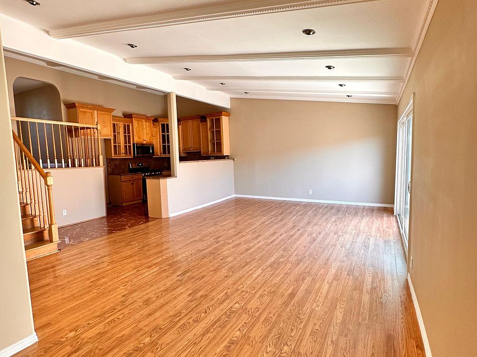 1st image of 7924 Woodman Ave Unit 60