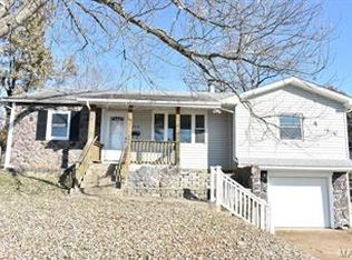 414 Westwind Dr, Festus, MO 63028