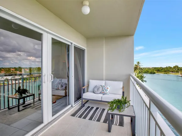 2611 N Riverside Drive #605, Pompano Beach, FL 33062