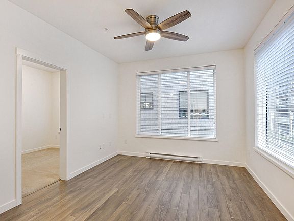 5th image of 15835 85th Ave #308