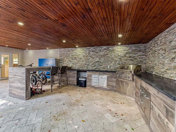 2nd image of 2642 Barbara Drive
