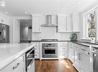 22 W Rocks Rd, Norwalk, CT 06851