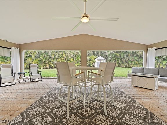 4th image of 681 Astarias Cir
