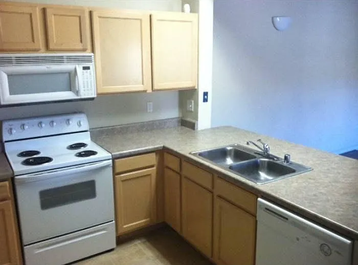 200 Talus Way #202 — Photo 8