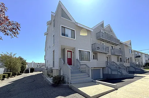105 Tremont Ave #C Photo 1