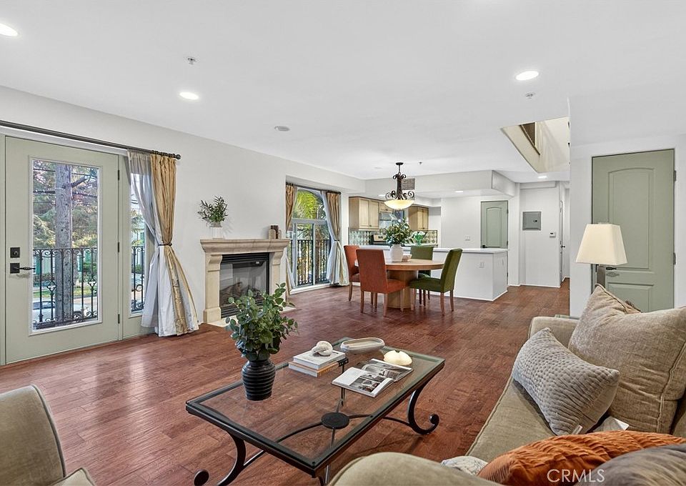 1st image of 4301 Los Feliz Blvd APT 12