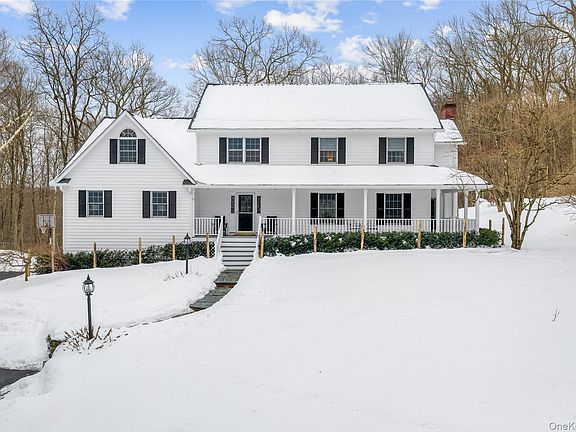 3rd image of 14 Adams Farm Road