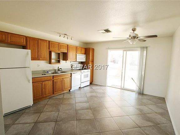 4th image of 250 Fullerton Ave #0