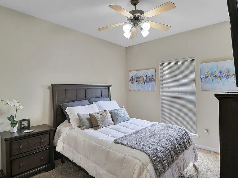 University Park Apartments — Photo 7