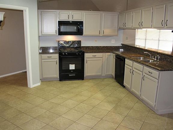 4th image of 10936 Mesquite Dr