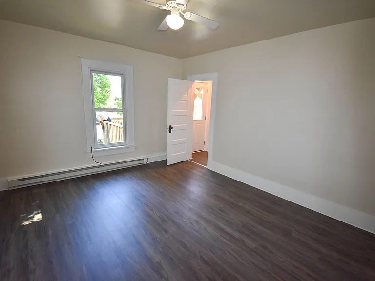 155 N Fairview St — Photo 23