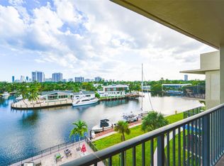 301 Golden Isles Dr APT 508, Hallandale, FL 33009