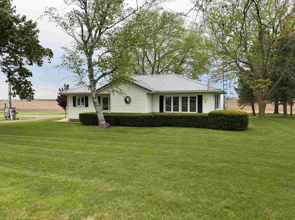 13546 N Showers Rd, Orangeville, IL 61060