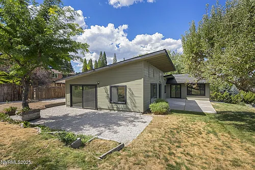 2920 W Moana Ln Photo 1