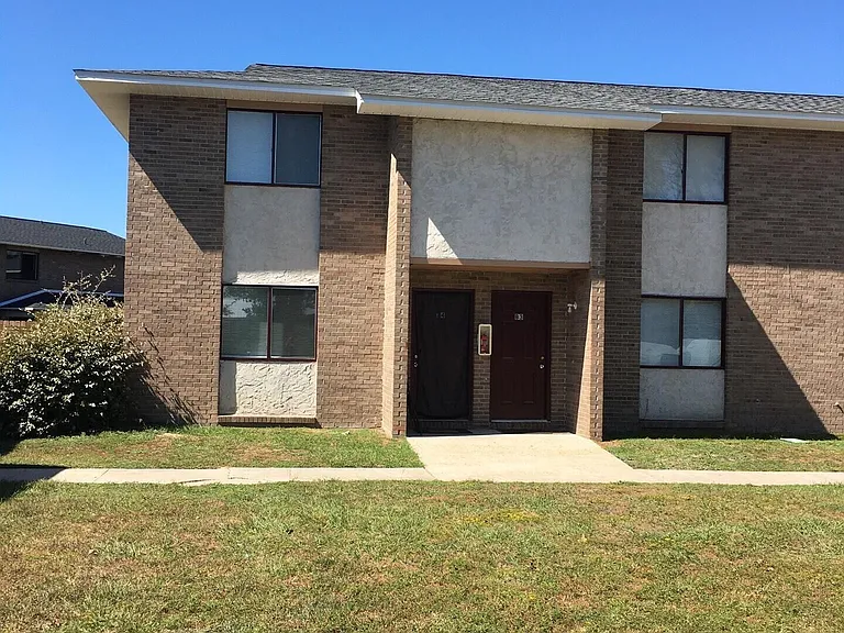 179 Reagan Rd #B3 — Photo 1