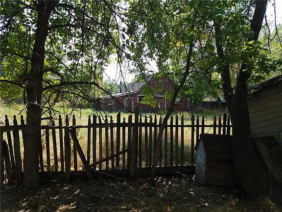 4th image of 4039 Kratz Ln