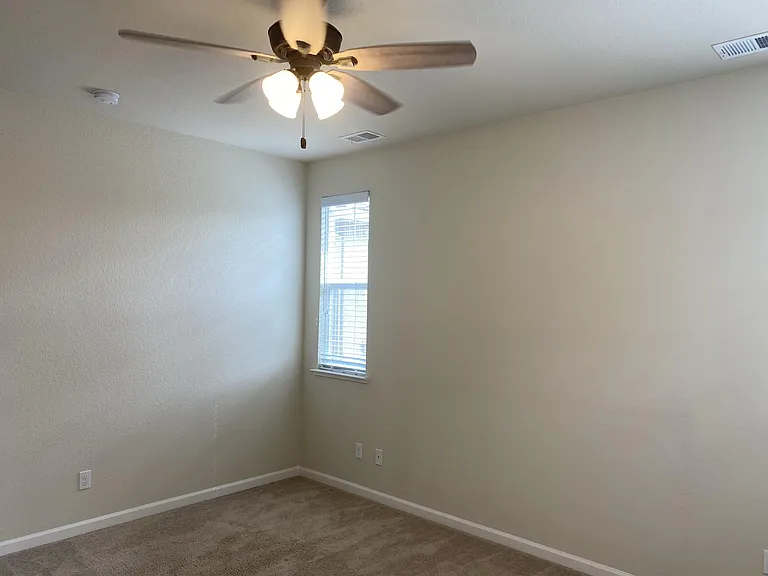 3925 Lookout Dr — Photo 25