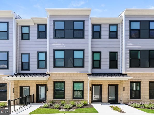 405 Reading Ct