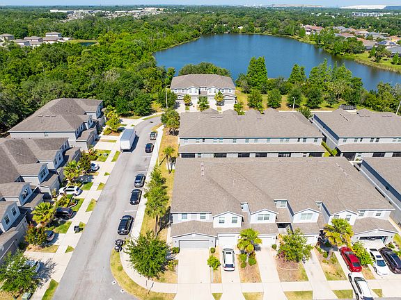 4th image of 10404 Lake Montauk Dr