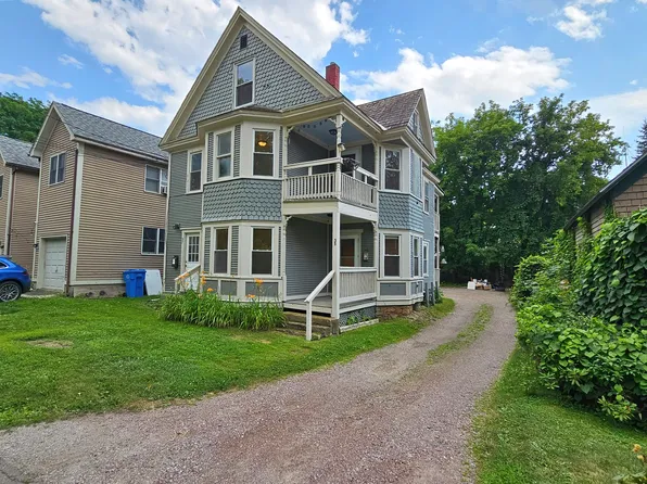 35 Pine Pl, Burlington, VT 05401