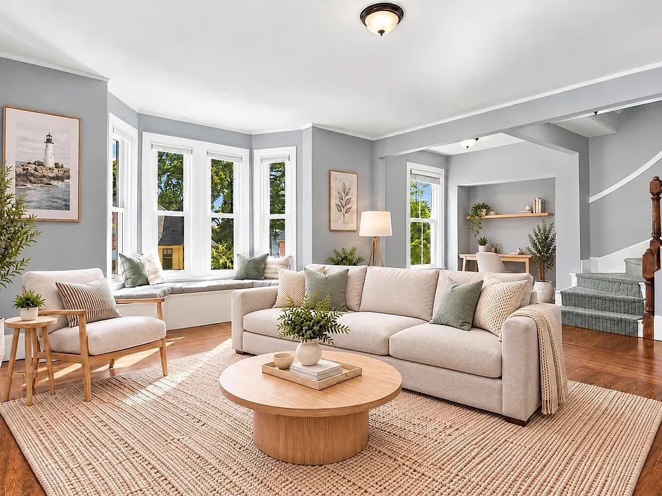 4 Lombard St #2