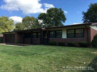 1710 Horseshoe Dr, Florissant, MO
