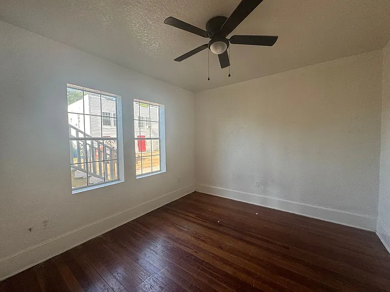 434 E Tillman Ave #2 — Photo 4