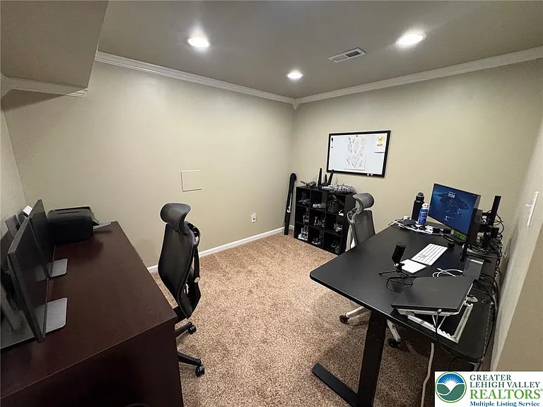 1081 Tudor Dr — Photo 36