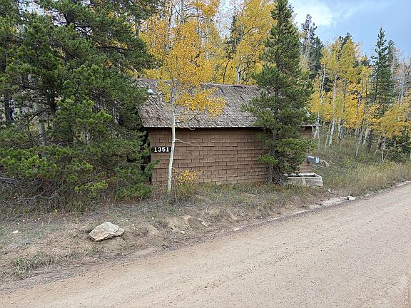 3rd image of 1351 Lump Gulch Rd