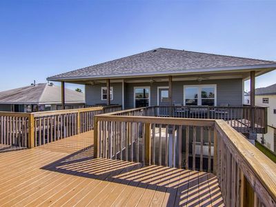 333 Ling St, Bayou Vista, TX, 77563