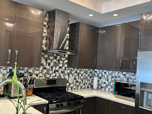 4th image of 1756 Ocean Ave APT 3C