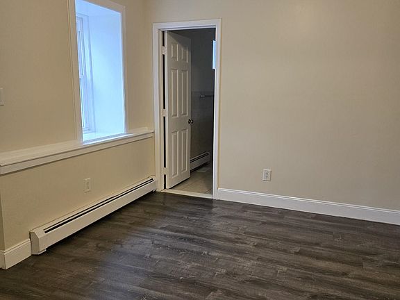3rd image of 242 Westminster Pl APT 5