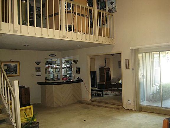 5th image of 623 Goodwin Dr