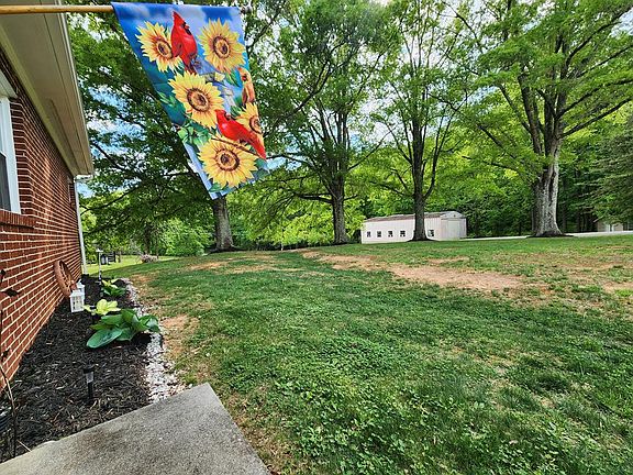 4th image of 4606 Wards Gap Rd