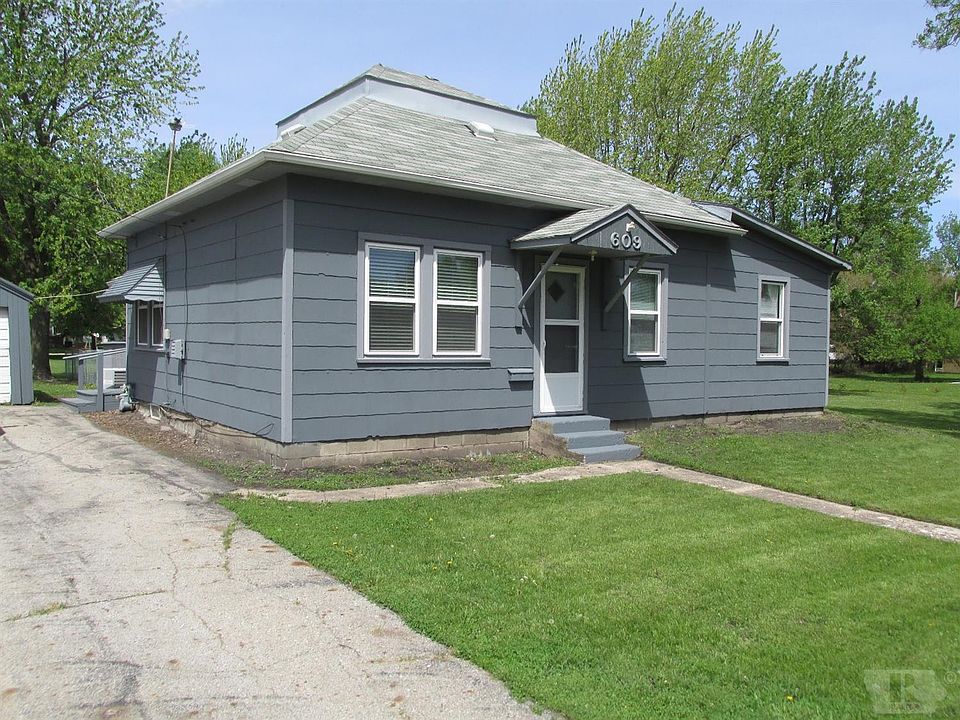 1st image of 609 N Douglas St
