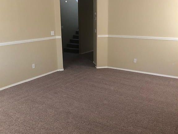 2nd image of 550 Eresma St