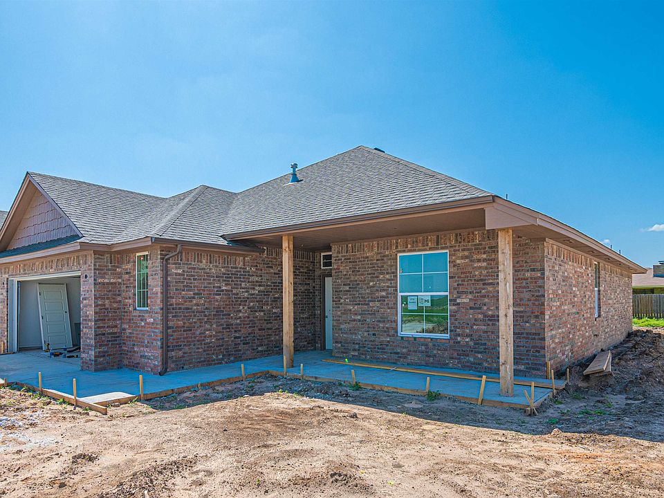 1st image of 4716 Sandhill Dr