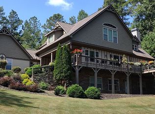 2216 Abbott Dr, Buford, GA 30519