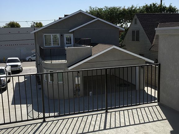 3rd image of 18325 Alburtis Ave
